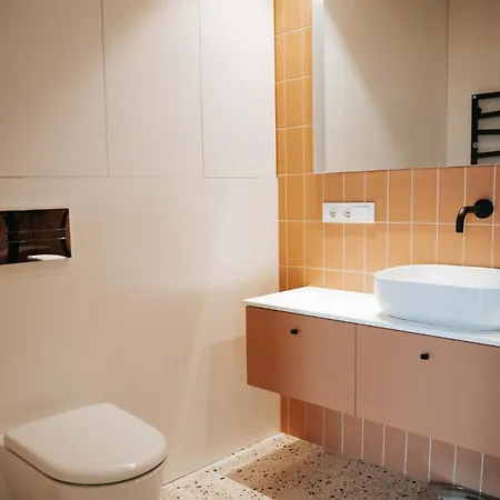 Breeze Flat, Self Ceck-in, Free Parking Apartment Wilna