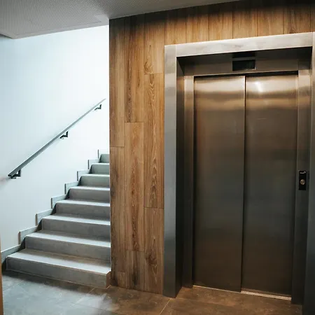 Breeze Flat, Self Ceck-in, Free Parking Apartamento