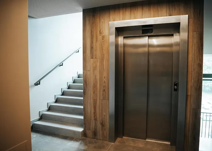 Breeze Flat, Self Ceck-in, Free Parking Апартаменты